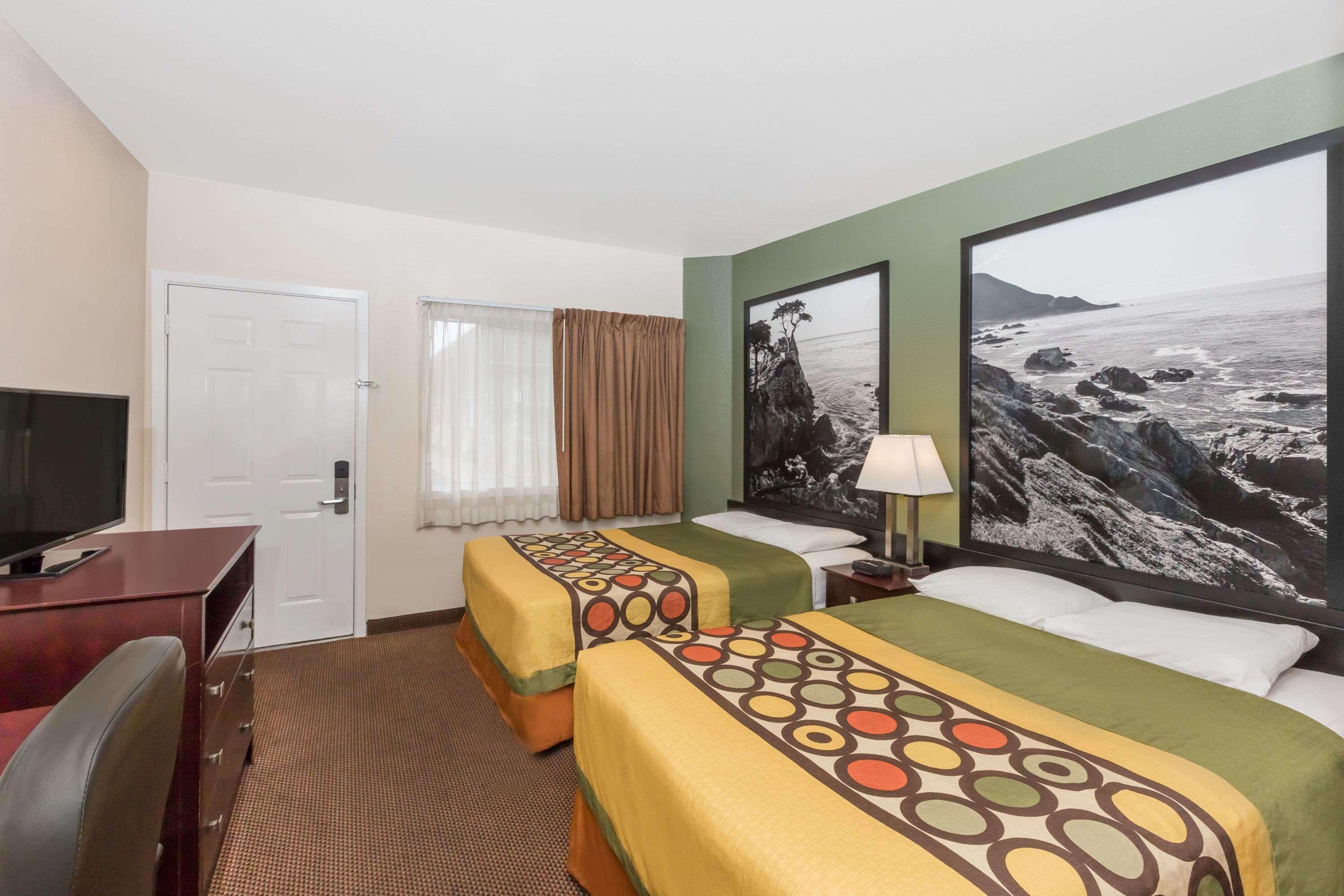 Super 8 By Wyndham