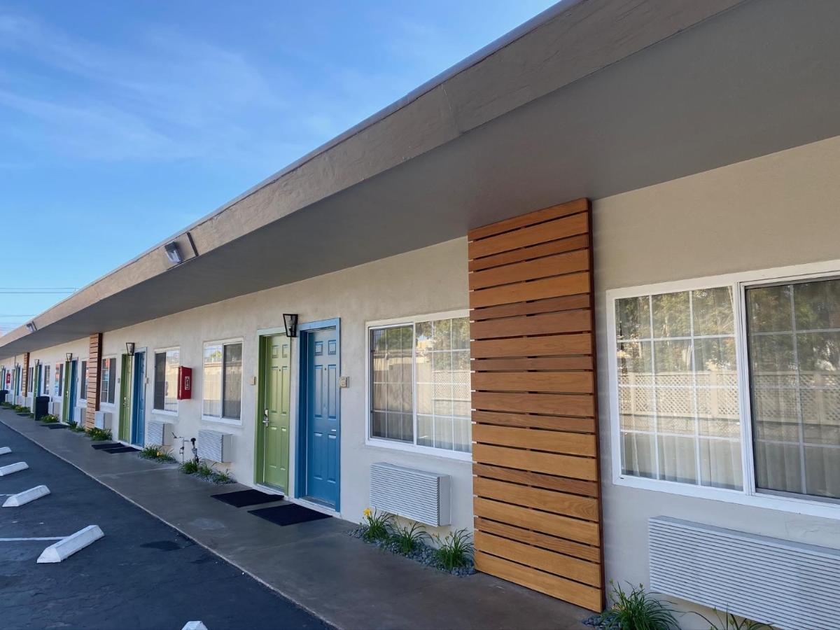 Super 8 By Wyndham Motel 2*