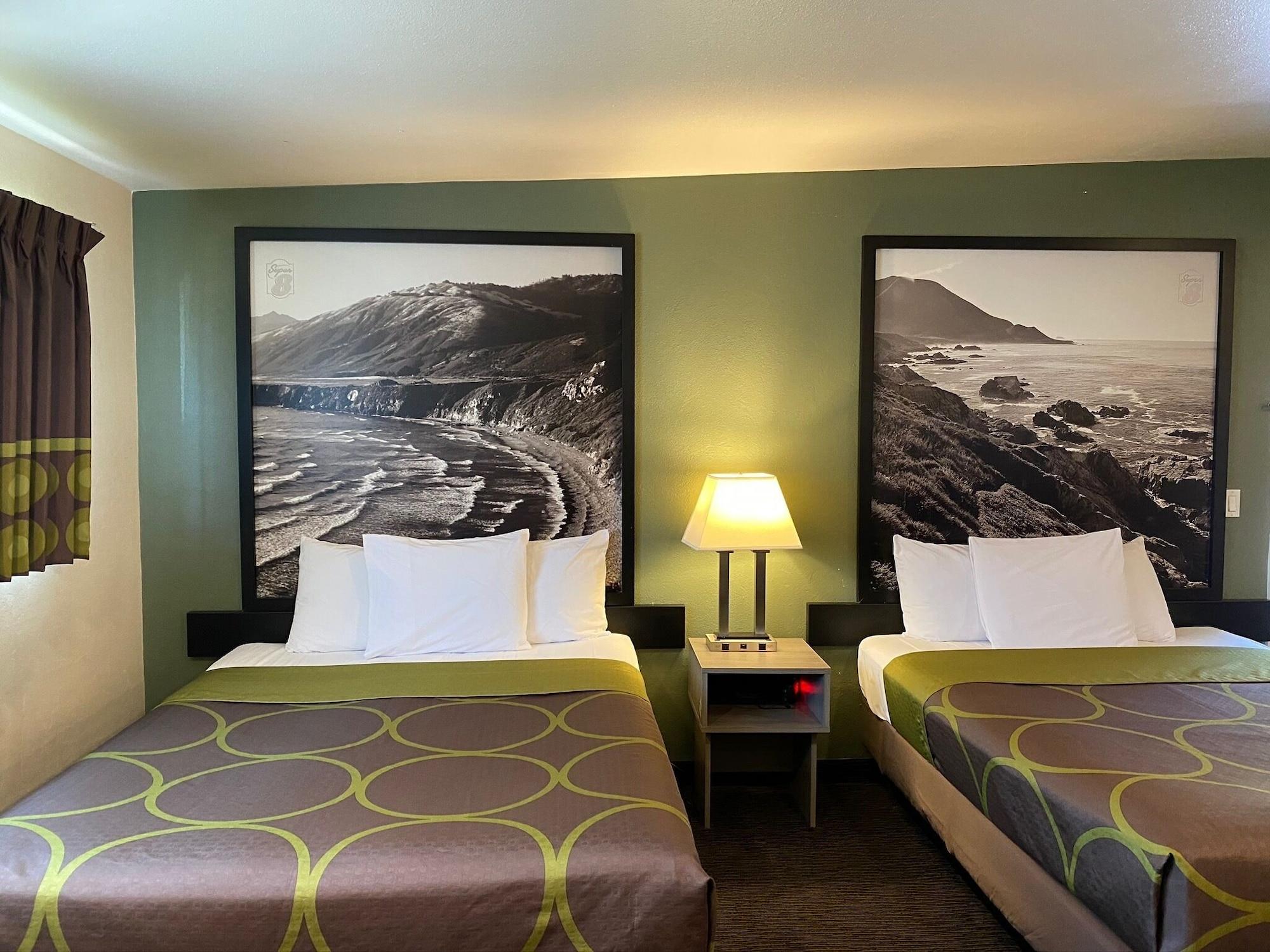 Super 8 By Wyndham Motel Monterrey